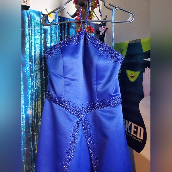 VINTAGE Y2K Stunning blue gown with empire waist, beading details only worn once - Picture 2 of 7